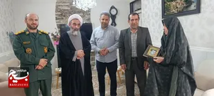دیدار فرمانده ناحیه مقاومت بسیج حضرت علی اکبر (ع)، با خانواده شهدا و جانبازان شهرستان اشتهارد
