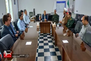 دیدار معاون اداری و پشتیبانی سپاه ملایر با جمعی از پزشکان