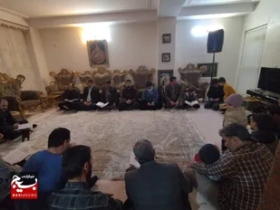 کرسی تلاوت قرآن کریم در منزل شهید قلی&zwnj;زاده