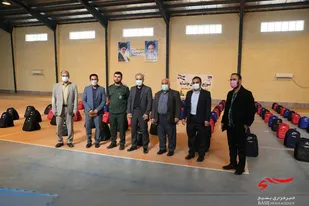 توزیع۵۰۰ بسته نوشت افزار میان دانش آموزان کم برخوردار شهر هفتکل