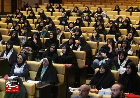 دوره «راه سعادت» ویژه بانوان بسیجی وزارتخانه‌ها و دستگاه‌های اجرایی