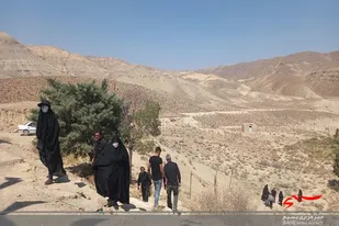 از کمک مالی تا اهدا چند دستگاه توالت فرنگی به سالمندان در لاسجرد