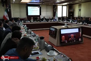 موضع&zwnj;گیری تهاجمی برای منکوب کردن دشمن ضروری است/ انقلاب موضوع اقتصاد و معیشت را حل خواهد کرد&nbsp;