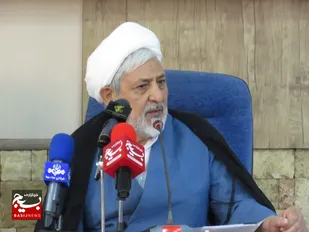 امروز ما در جنگی شبیه به &laquo;جنگ احزاب&raquo; قرار داریم/معادلات دشمن با ایستادگی مردم در هم شکسته شد