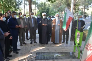 غبار روبی و عطر افشانی گلزار شهدا