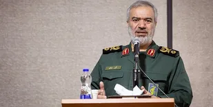 حضور سردار فدوی جانشین فرمانده سپاه پاسداران انقلاب اسلامی در یادواره شهدای شهر ونک سمیرم