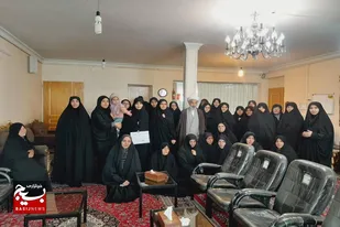 دیدار خواهران بسیجی با امام جمعه بخش صالح آباد