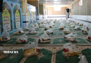توزیع ۱۱۰بسته معیشتی میان نیازمندان در شوشتر