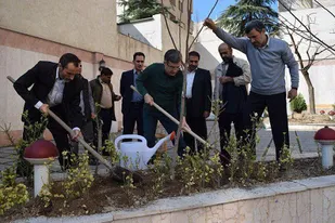 فرقه بهار در آستانه خزان