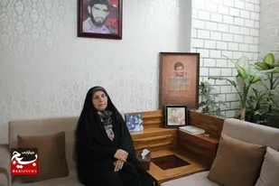 مراسم ازدواج ما در نهایت سادگی برگزار شد/ تنها انتظار من از مسئولین دعای خیر است / نام هر دو فرزندم را امام خمینی(ره) انتخاب کرد