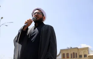 مطالبه جدّی همه اقشار و طلاب از مسئولان، رفع مشکلات اقتصادی است