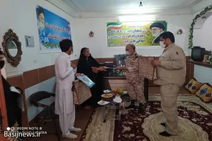 بازدید فرمانده قرارگاه عملیاتی شهید معمار از کانون فرهنگی زنان بلوچ ایرانشهر