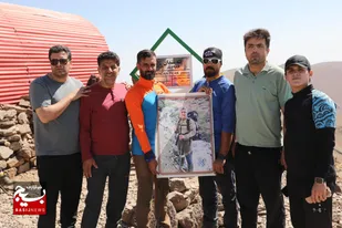 صعود کارگران بسیجی به قله سندان زنجان