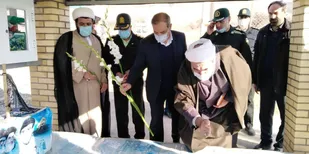 ادای احترام به مقام والای شهدای مدافع حرم و امنیت شهرستان سنقروکلیایی