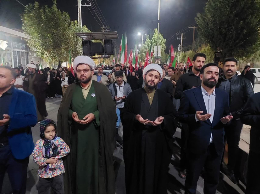 اجتماع مردم مبعوث شده لردگان 8 ماه پرچم‌های ایران، خون‌خواهی و مقاومت بالاست