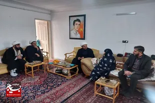 عیادت مسئولان تویسرکان از مادران شهدای ناحیه در هفته گرامیداشت مقام مادر