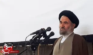 رفع مشکلات جامعه جهاد است