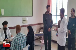 بازدید فرمانده سپاه ناحیه رزن از فعالیت گروه جهادی اثر در روستای بابانظر