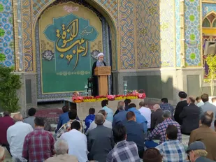 نماز عید سعید فطر درآستان مقدس محمد هلال بن علی (ع)برگزار شد .