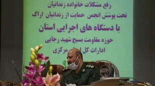 برگزاری میزخدمت بسیج ویژه خانواده های زندانی در اراک/توجه به قشر آسیب دیده  و محروم از اولویت های بسیج کارمندان وادارات