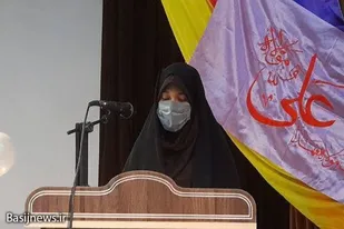 الگوی سوم، زن نه شرقی و نه غربی است