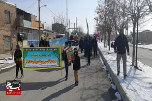حضور گسترده و باشکوه مردم روستای پیروز ملایر در راهپیمایی ۲۲ بهمن