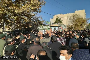 نهاوند به احترام شهید مدافع امنیت یکپارچه به پا برخاست