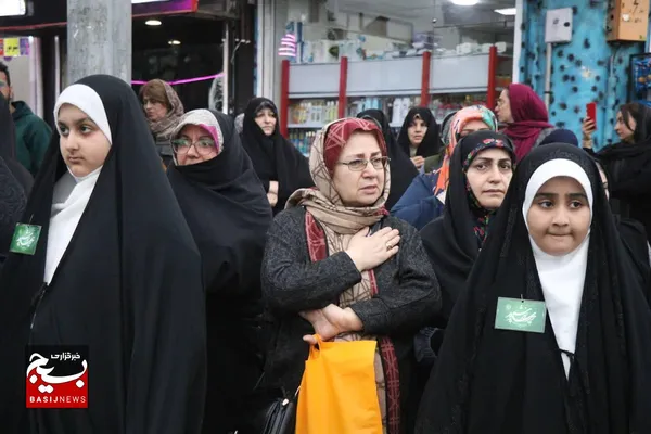 کاروان زیر سایه خورشید