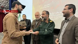 به مناسبت هفته هنر انقلاب فیلم مستند سجده در خون، زندگی سردار شهید تقی کیانی اکران شد.