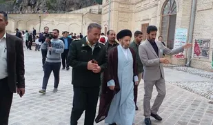 نماینده ولی&zwnj;فقیه در لرستان از مجموعه تاریخی باغ گلستان بازدید کرد