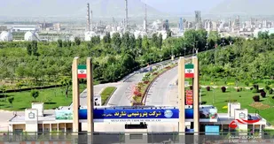 تأمین نیاز پنج هزار واحد زیر دستی تولیدی کشور توسط محصولات تولیدی پتروشیمی شازند