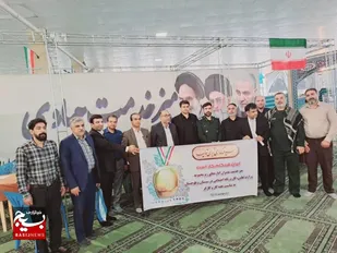 برپایی میز خدمت در اولین روز از هفته کار و کارگر در زاهدان&nbsp;