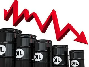 کاهش قیمت نفت با افزایش غیر منتظره ذخایر نفت آمریکا