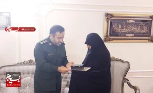 اعطای گواهی شهادت &laquo;زینال زاده&raquo; و &laquo;رضازاده&raquo; از شهدای امنیت مشهدالرضا/نمایشگاه خانگی تصاویر شهدا + عکس