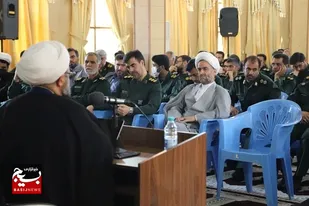 پاسداران با الگو گیری از جملات و رهنمودهای شهید مطهری به انقلاب خدمت کنند