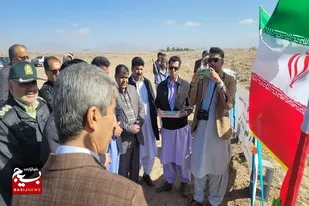 افتتاح باغ گل محمدی ۶ هکتاری شهرستان تفتان در دهه فجر