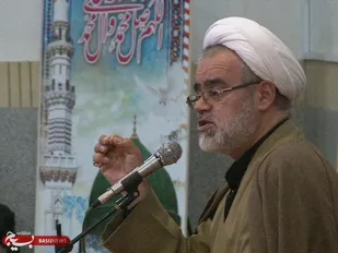 کسانی که حرف از رابطه با آمریکا می&zwnj;زنند به بیراهه رفته&zwnj;اند