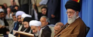 امریکا &laquo;طاغوت اعظم&raquo; و &laquo;شیطان اکبر&raquo; است/ امروز مهمترین وظیفه، تبیین و مبارزه برای روشنگری است