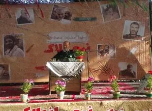 دشمنان نظام جمهوری اسلامی از هر فرصتی استفاده می کنند تا مردم را نسبت به انقلاب و نظام دلسرد کنند
