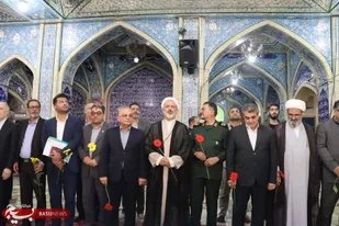 تجدید بیعت خادمان ملت با آرمان&zwnj;های انقلاب/ ادای احترام مسئولان استان سمنان به مقام شامخ شهدای انقلاب اسلامی و دفاع مقدس