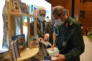 رونمایی از 5 کتاب دفاع مقدس لشکر 10 سیدالشهدا(ع)