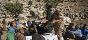 استقرار۶ موکب اربعین در مناطق زلزله زده اندیکا