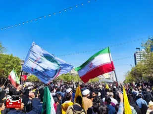 حضور پرشور مجاوران و زائران علی بن موسی الرضا در روز قدس