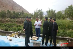بازدید فرمانده سپاه استان همدان از واحد پرورش ماهی در ملایر