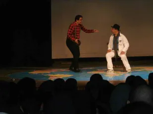 گروه نمایشی چکاد به شاهرود آمد