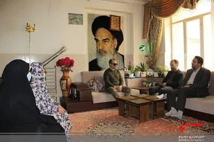 ظهر ۱۲ اردیبهشت و دیدار اهالی رسانه آذربایجان شرقی با جانبازی معلم