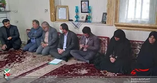 شهید عباس، جایگاه ویژه ای برای پدر و مادر قائل بود