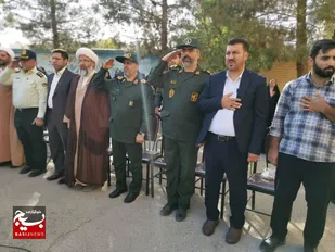 بازدید فرمانده سپاه استان البرز، از کاروان روایت گری در مدرسه شهید بهشتی ماهدشت
