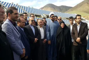 بازدید وزیر ورزش و جوانان از ورزشگاه 5 هزار نفری