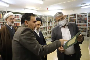 کتابخانه وزیری نماد عشق به فرهنگ و دانش است/ فعالیت 40 نویسنده در دستگاه قضا استان
